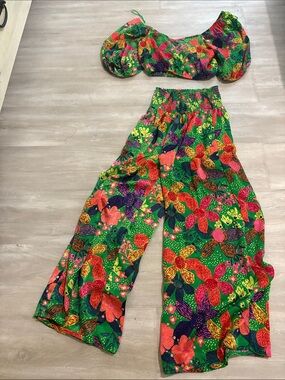 Sienna Sky Green Floral Two-Piece Pants & Crop Top Set